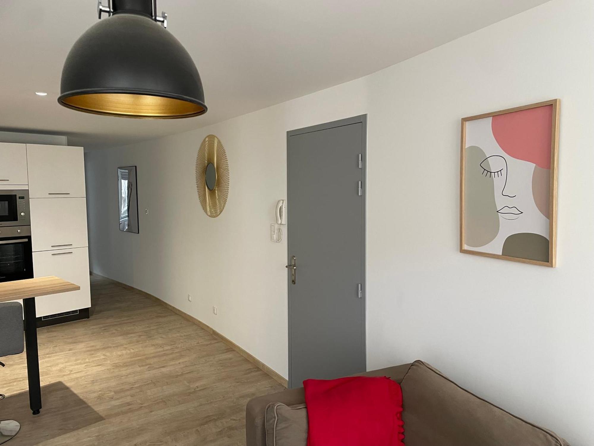 F2 Centre Historique Saint Colomban Apartment Люксойл-ле-Бан Екстериор снимка